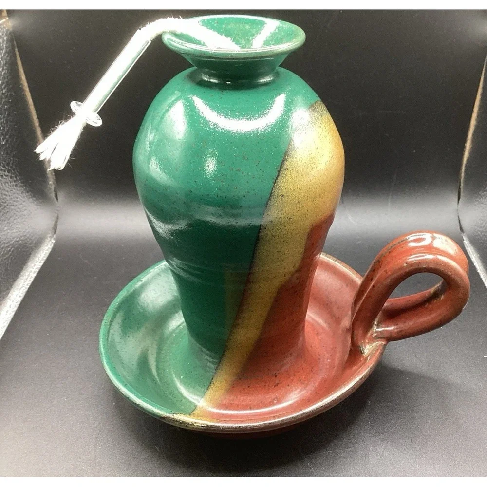 VTG Art Studio Pottery Oil Lamp Signed St. Myers's Green, Tan & Red‎ W/ Handle
